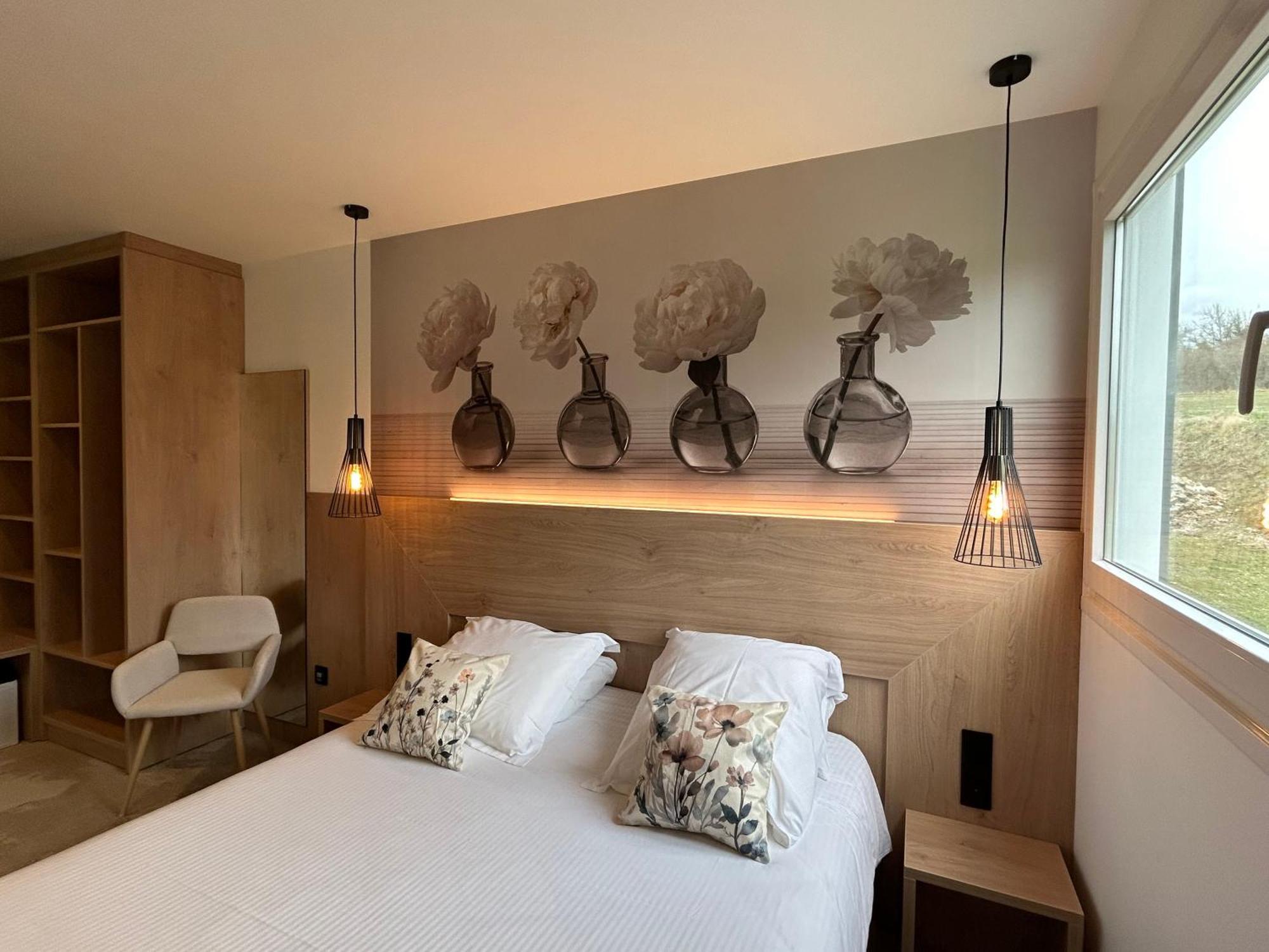 Les Orchidees , Hotel & Restaurant Verdun-sur-Meuse Exterior photo